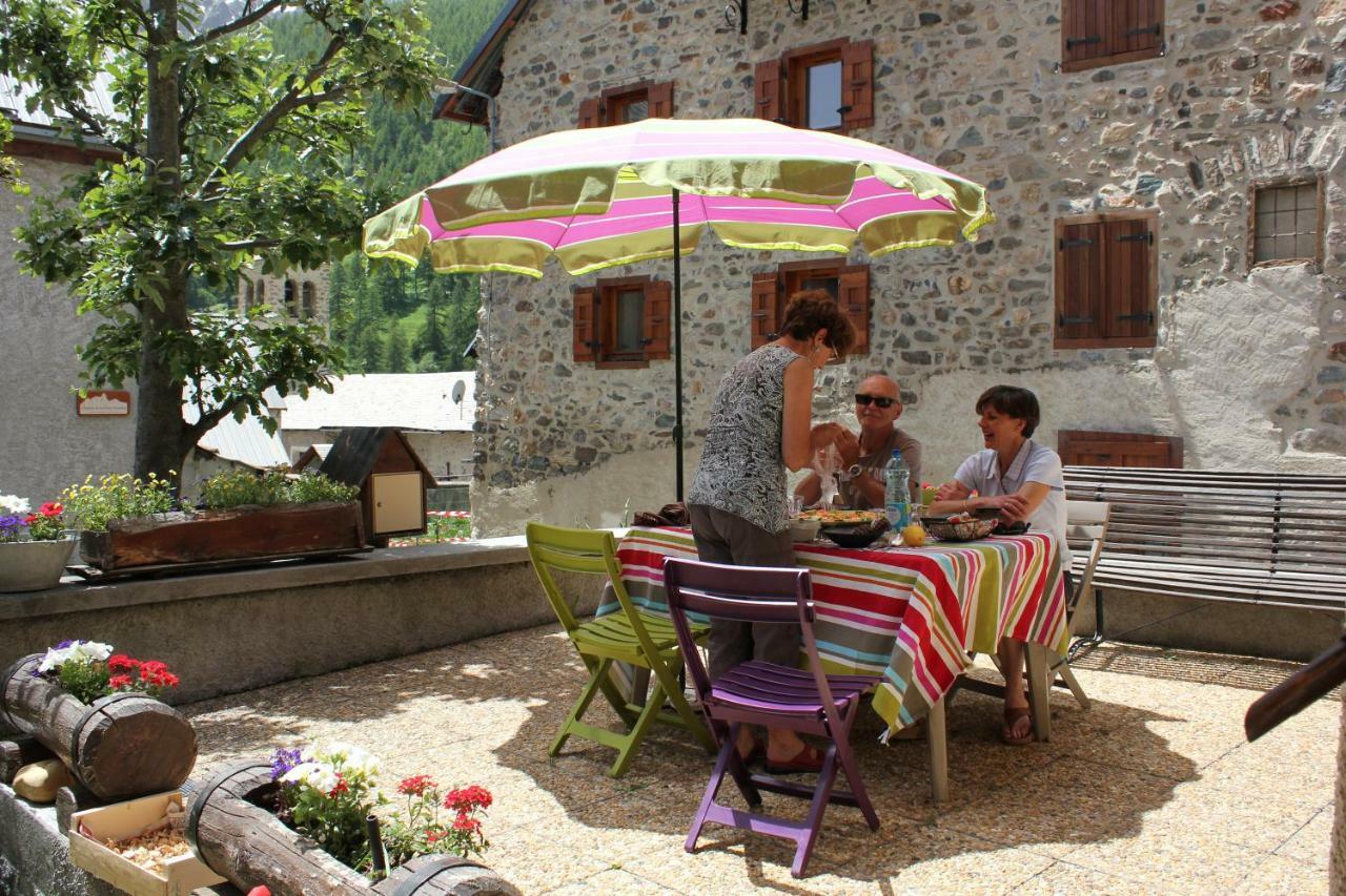 Chez Annie & Marcel Bed & Breakfast Le Monetier-les-Bains Bagian luar foto