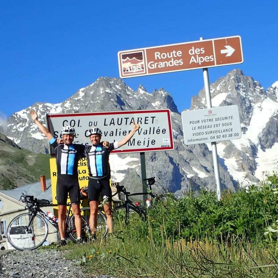 Chez Annie & Marcel Bed & Breakfast Le Monetier-les-Bains Bagian luar foto