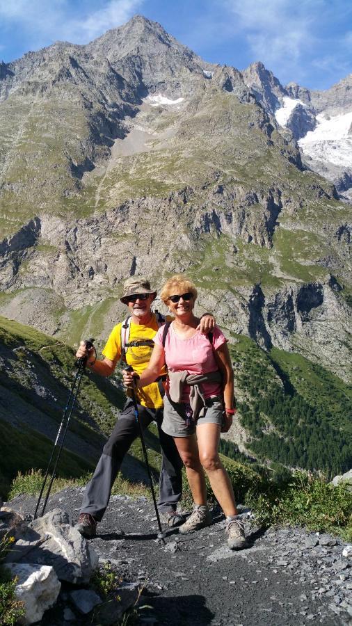 Chez Annie & Marcel Bed & Breakfast Le Monetier-les-Bains Bagian luar foto