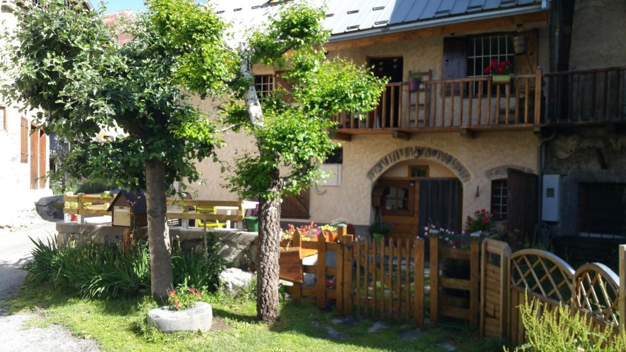 Chez Annie & Marcel Bed & Breakfast Le Monetier-les-Bains Bagian luar foto